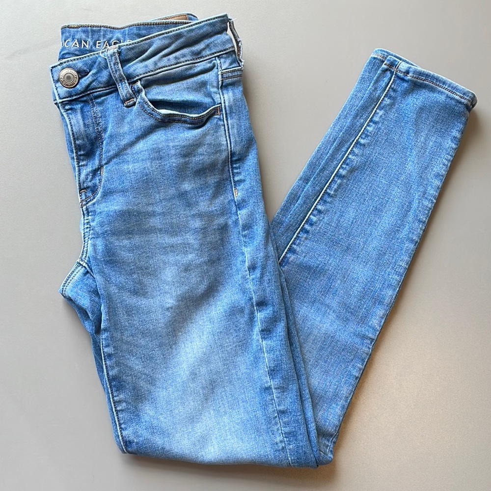 GUC American Eagle Mid Rise Jegging Jeans size 4